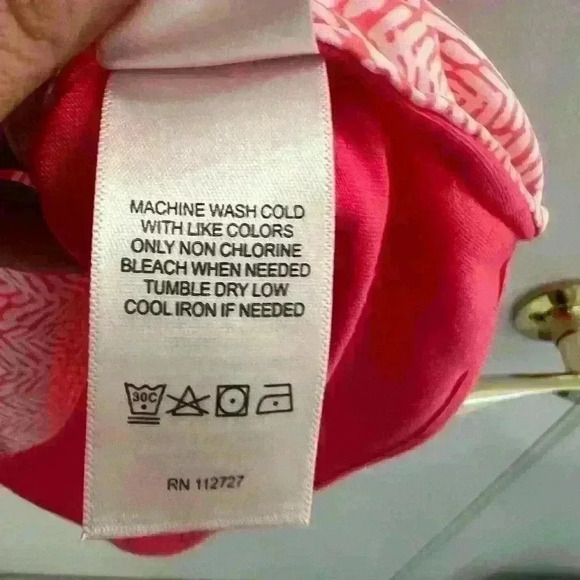 Cute Boutique Sleeveless Blouse.  Size M - Picture 5 of 5